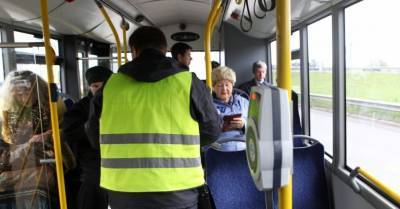 В Риге из общественного транспорта пока не будут высаживать пассажиров без масок