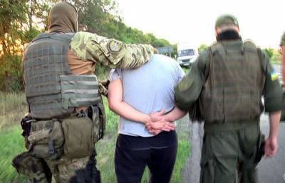 Свердловские полицейские накрыли подпольных цеховиков-мигрантов