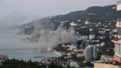 Пожар вспыхнул в санатории "Ялта" в Крыму