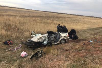 На трассе «Оренбург-Акбулак» в смертельной аварии погибло два человека