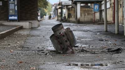 Минобороны Армении заявило об обстреле Степанакерта ВС Азербайджана