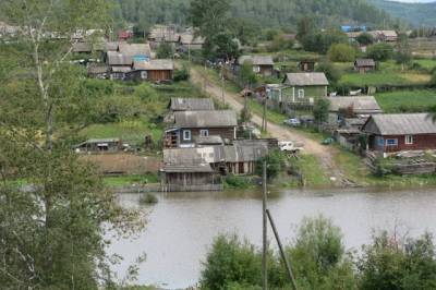 Гребень паводка достиг критической отметки возле села Хабаровского края