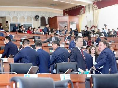 Адахан Мадумаров - В Киргизии создан второй совет оппозиции - rosbalt.ru - Киргизия