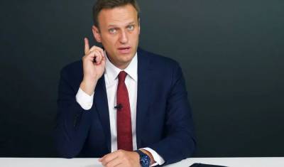 Навальный посоветовал Меркель ввести санкции против окружения Путина