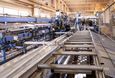 Нужно больше лестниц: Завод высотных конструкций расширит производство под Гатчиной