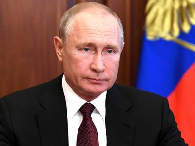 Путин надеется, что в Киргизии «восстановится нормальный демократический политический процесс»