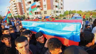 В Баку заявили о гибели 28 мирных жителей в Карабахе