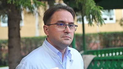 Омский токсиколог: врачи "скорой" не вводили Навальному атропин