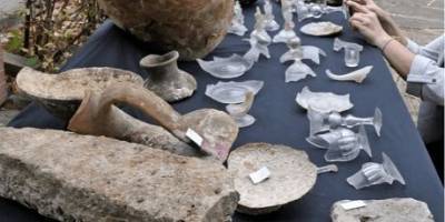 В Черном море нашли затонувший клад из роскошных стеклянных сосудов 17 века