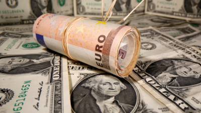 Из-за госдолга и валютных интервенций: международные резервы Украины за месяц сократились почти на 9%, - НБУ