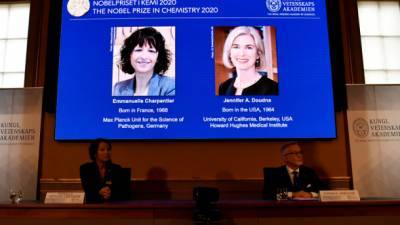Нобелевскую премию по химии вручили за разработку метода редактирования генома