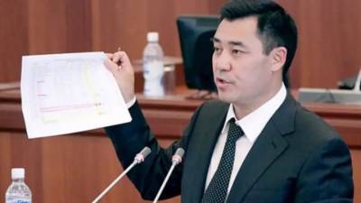 Новый киргизский премьер посоветовал президенту уйти