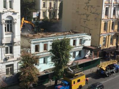 Адвокат прокомментировал скандальный демонтаж 150-летнего здания в Киеве