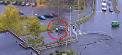 "Легковушка" сбила 11-летнего мальчика, перебегавшего "зебру" в Петрозаводске (ВИДЕО)