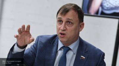 Депутат Вострецов просит частично не вводить НДФЛ на компенсации труда