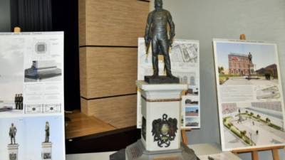 Петербургский ЗакС утвердил установку памятника адмиралу Ушакову