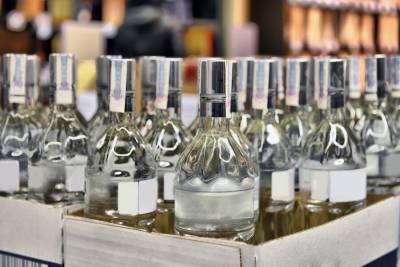 В Москве в сентябре из незаконного оборота изъяли до 1500 единиц крепкого алкоголя