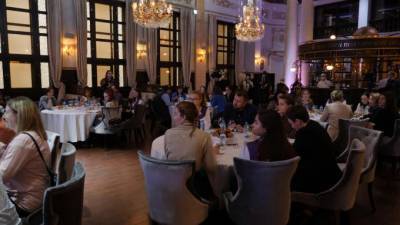 "Бизнес-завтрак" со звездами: в Метрополе обсудили все тонкости благотворительной работы