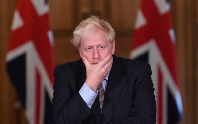 СМИ: Под британским премьером Джонсоном закачалось кресло