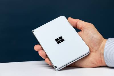 Surface Duo получил первый крупный патч