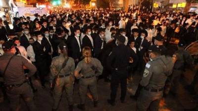 Политика "здравого смысла": почему у полиции она разная в отношении ортодоксов и демонстрантов