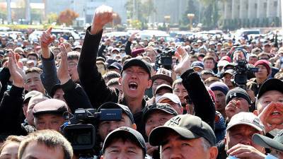 Политолог оценил обстановку в Киргизии на фоне протестов