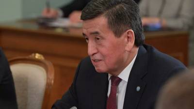 В парламенте Киргизии запустили процедуру импичмента президента