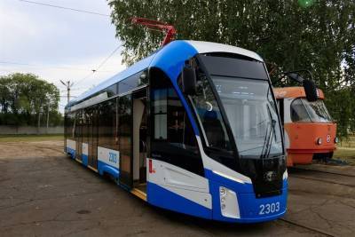 В ульяновских троллейбусах и трамваях пассажирам раздают маски