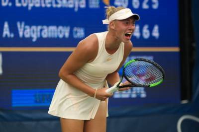 Мама украинской теннисистки устроила переполох на известном турнире