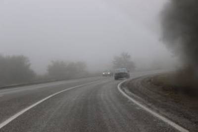 В Киеве объявили первый уровень опасности на дорогах из-за тумана