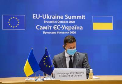 Зеленский отреагировал на просьбу к Путину помочь Украине с вакциной от коронавируса