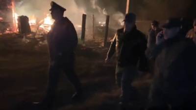 Министр МЧС прошелся по сгоревшим населенным пунктам в Рязанской области