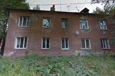 В подвале дома в Красноярске нашли пролежавшее больше полугода тело