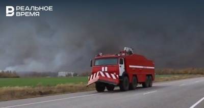 СМИ: На горящем военном складе в Рязанской области продолжаются взрывы