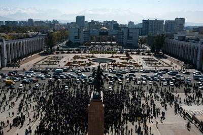 Число пострадавших при беспорядках в Киргизии превысило тысячу