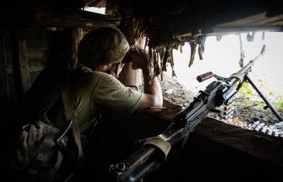 Война на Донбассе: боевики обстреляли украинские позиции возле Водяного
