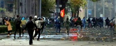 Число пострадавших при беспорядках в Бишкеке превысило тысячу человек