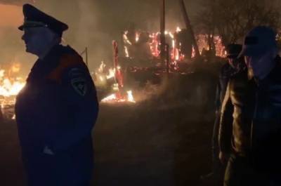 Минобороны перебросило 100 специалистов и 20 единиц техники в район пожара под Рязанью