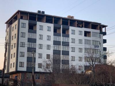 В Соломенском районе снесут незаконную многоэтажку