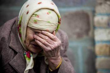 Серийный вор похитил у стариков в Череповце более 56 тысяч рублей