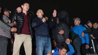 В Киргизии спорят, кто станет новым премьер-министром