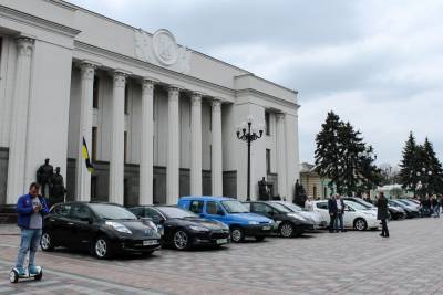 Укравтопром: За первые три квартала 2020 года украинцы купили 5,4 тыс. электромобилей, что на 6% выше прошлогодних показателей (самые популярные — Nissan Leaf и Hyundai Ioniq)