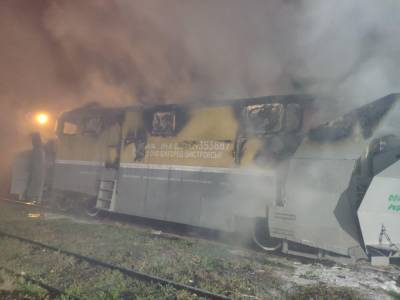 Под Одессой сгорел снегоуборочный поезд