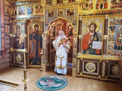 Патриарх Кирилл отправился на карантин после контакта с зараженным COVID-19