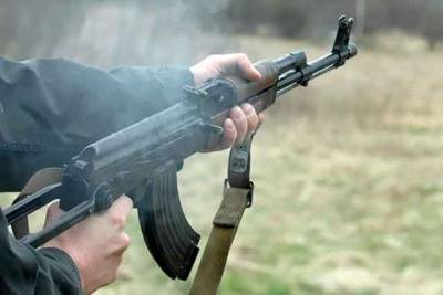 У Славяносербска террорист «ЛНР» расстрелял в блиндаже двух боевиков