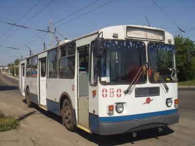 В Лисичанске приостановлено движение троллейбусов: подробности