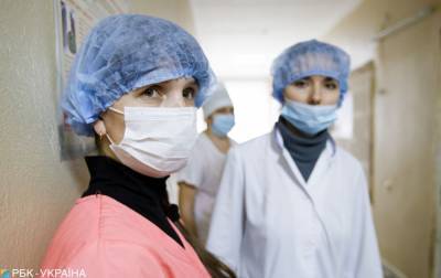 Медучреждениям выплатили почти 4,9 млрд гривен за пациентов с CОVID-19