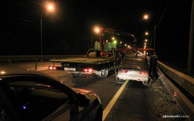 Тверские автоинспекторы помогли водителю, попавшему в неприятности на трассе М10