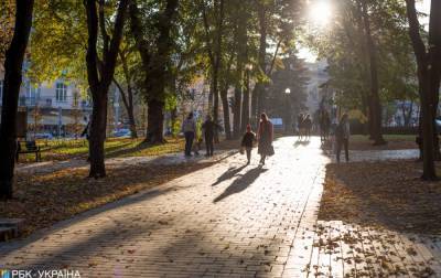 "Бабье лето" продлится в Украине еще неделю