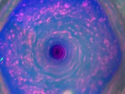 Ученые разгадали загадку шторма необычной формы на Юпитере